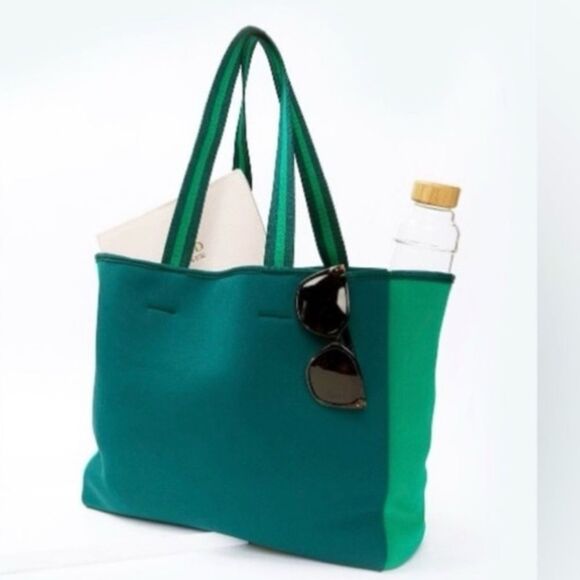 Summersalt Seaglass Green Neoprene Waterproof
Beach Tote Bag‎ - Picture 7 of 9